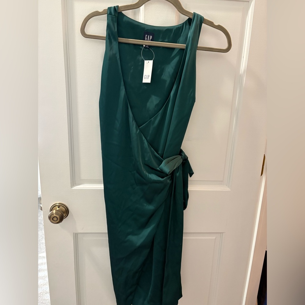 Gap wrap dress NWT green - Picture 2 of 3